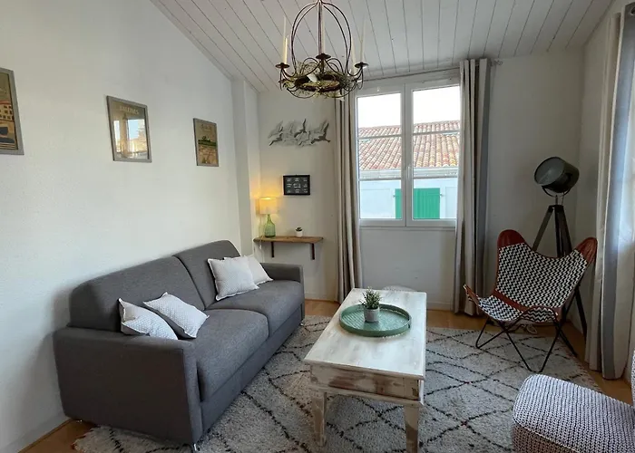 Very Bright Nest With Terrace In The Village
